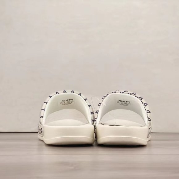 MLB slippers - Picture 4 of 6